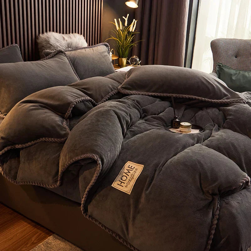 PlushHaven Luxe Velvet Duvet Cover Set – Kingsize Warmth & Comfort