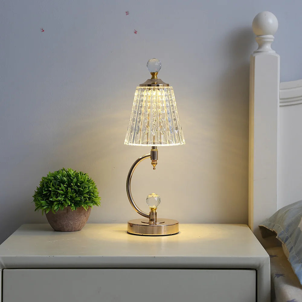 Vintage Crystal Table Lamp - Elegant Vintage Crystal Table Lamp for Captivating Atmosphere