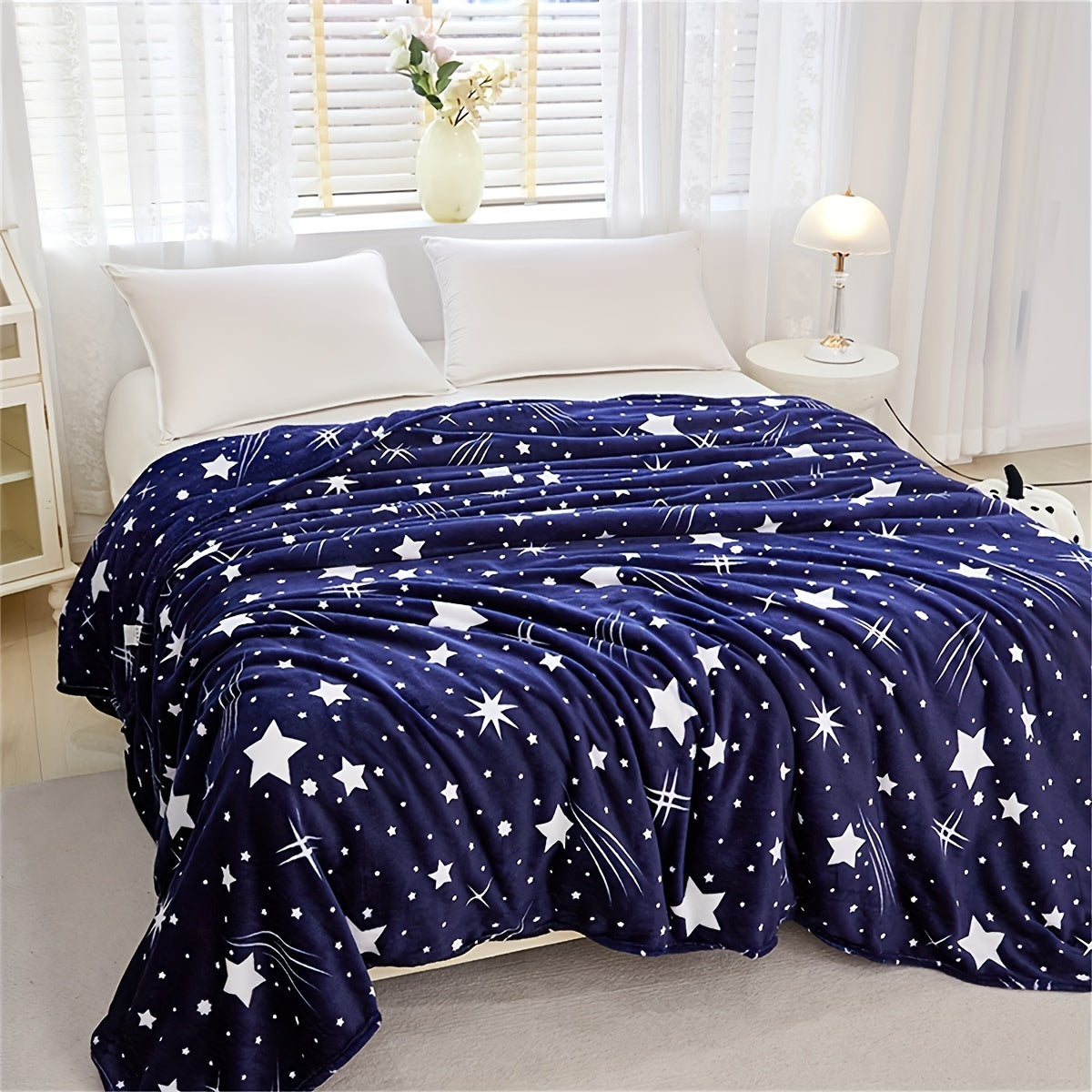 MeteorFleece – Soft Fleece Blanket with Meteor Pattern