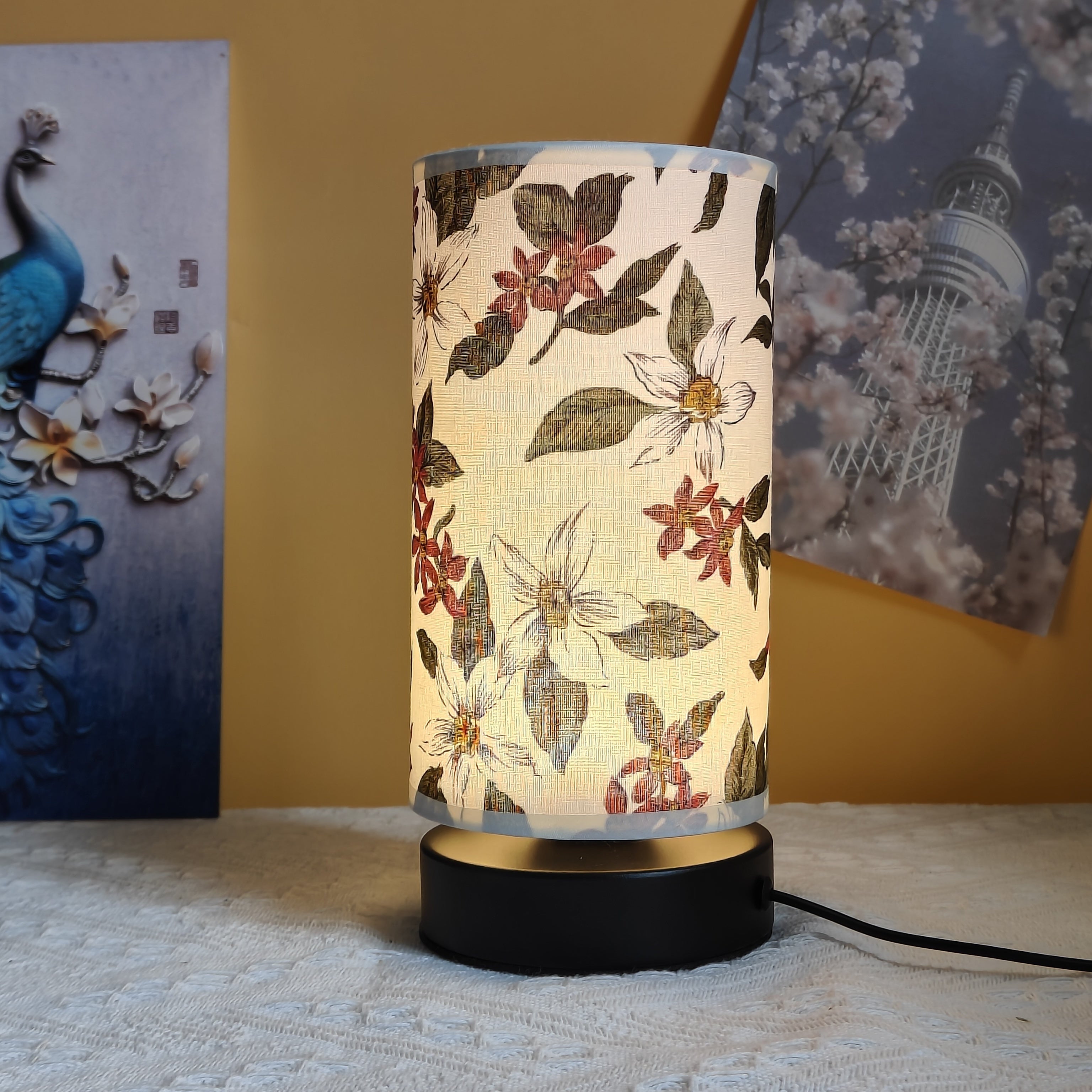 WoodGlow – Kreativ LED Bordslampa i Trä