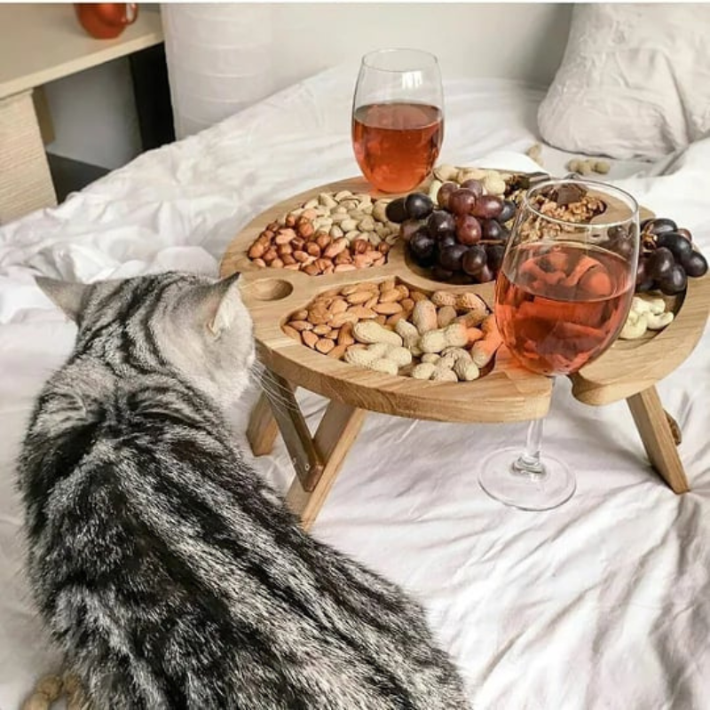 WineNest - Stylish Folding Picnic Table for Wine