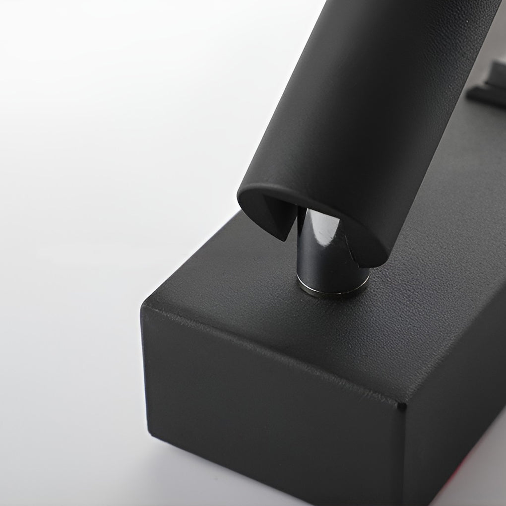 ArtiLicht Luxe Wall Lamp with Adjustable LED and USB Charging Port