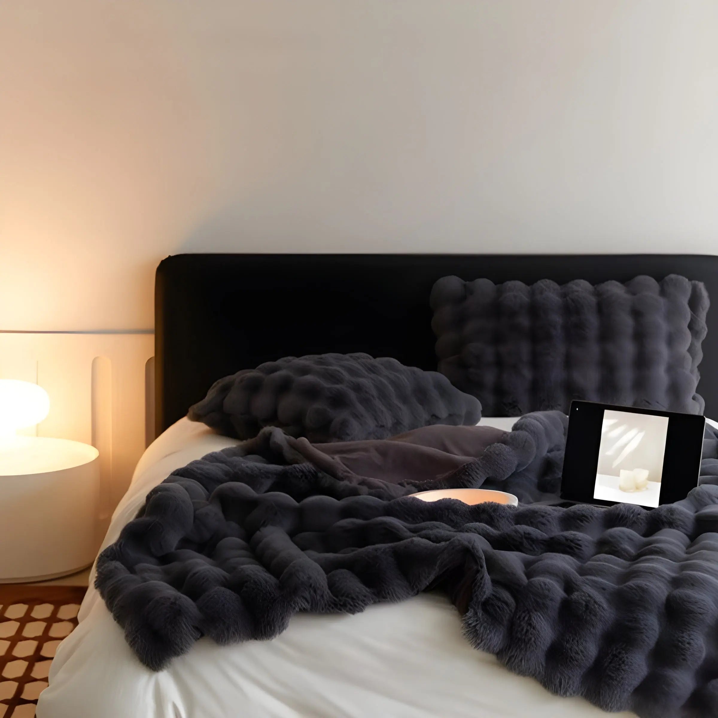 Luxurious Fluff Bubble - Blanket for Ultimate Comfort