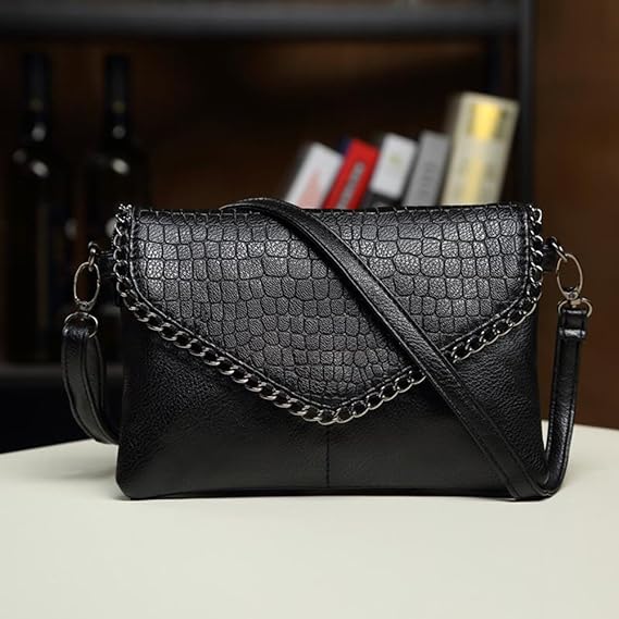 Alexa Clutch – Timeless Elegance in Fashion