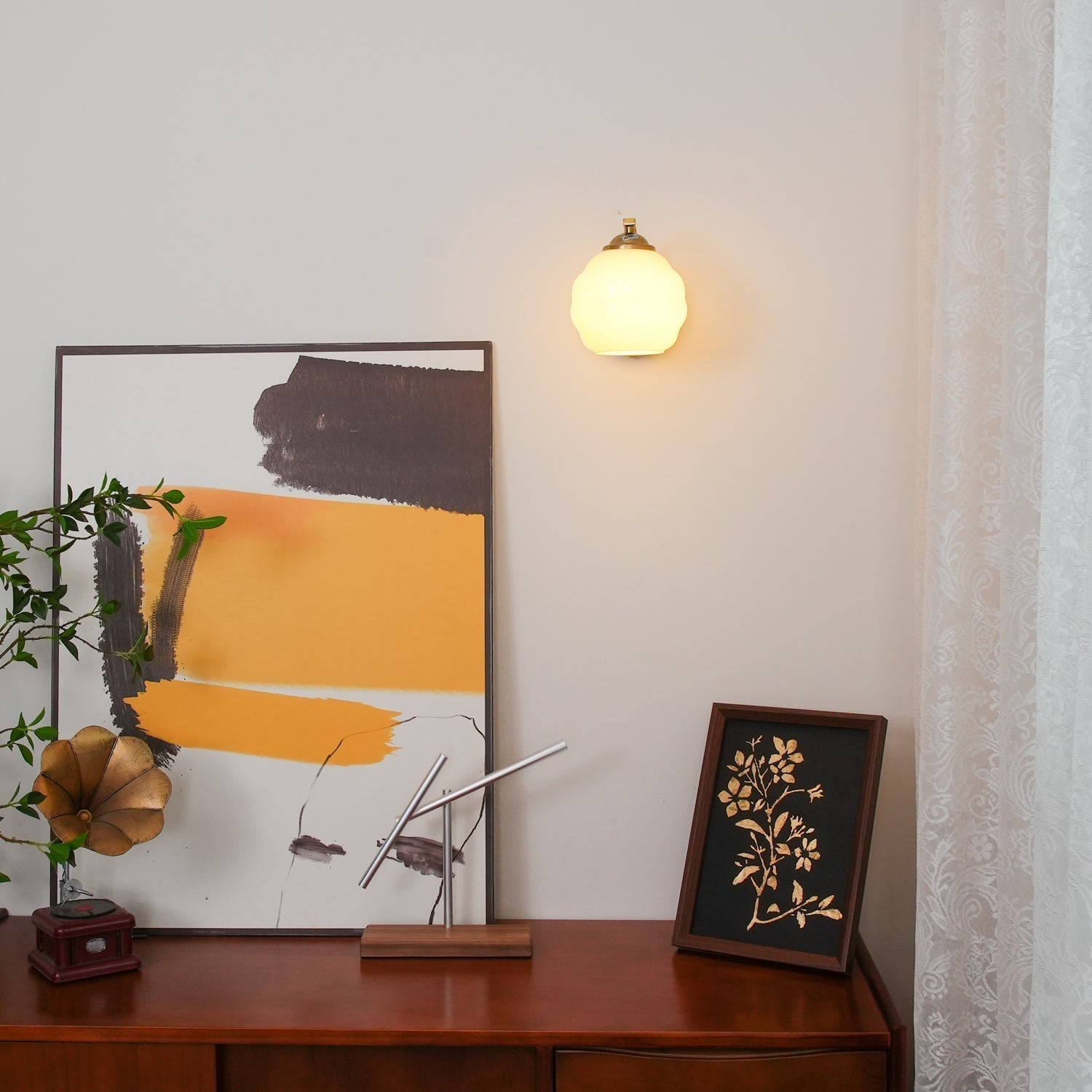 VintageGlam - Art Deco Wall Lamp for Timeless Interiors