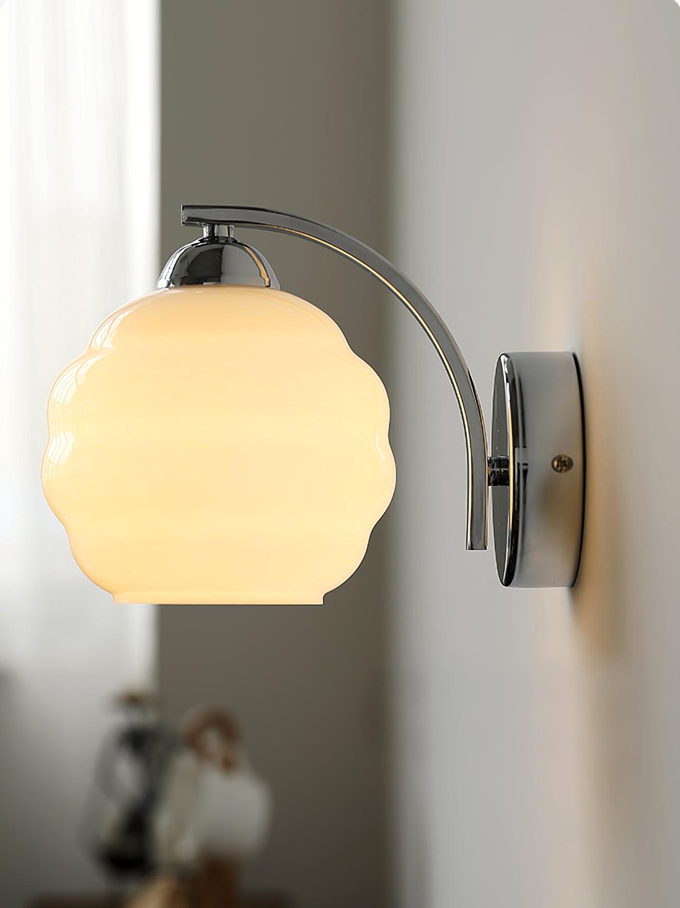 VintageGlam - Art Deco Wall Lamp for Timeless Interiors