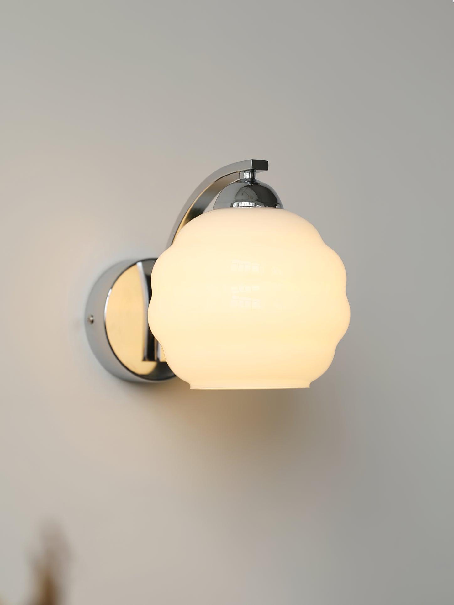 VintageGlam - Art Deco Wall Lamp for Timeless Interiors