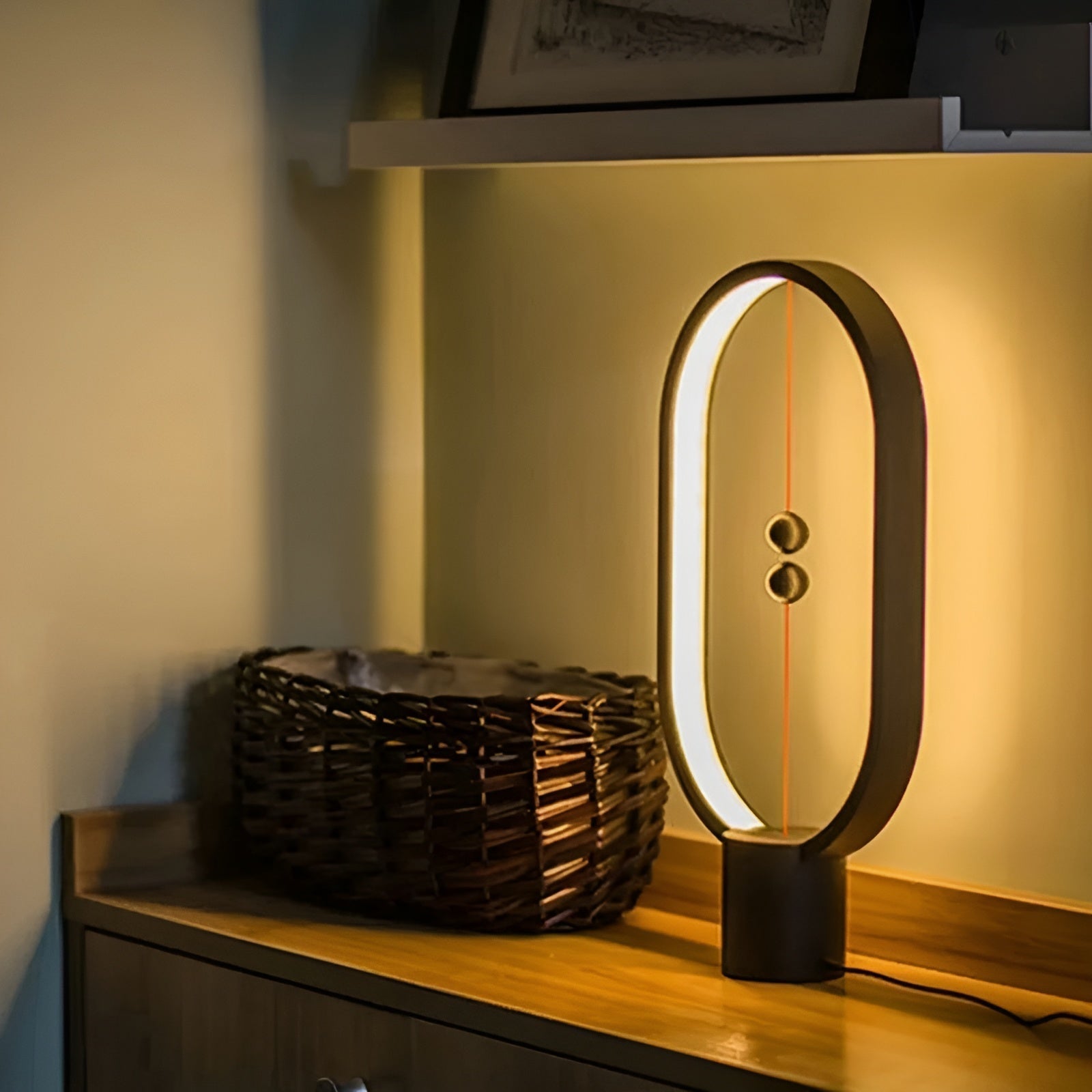 Elegant LED BalanceGlow Lamp – Finely Tuned Atmosphere & USB Charging