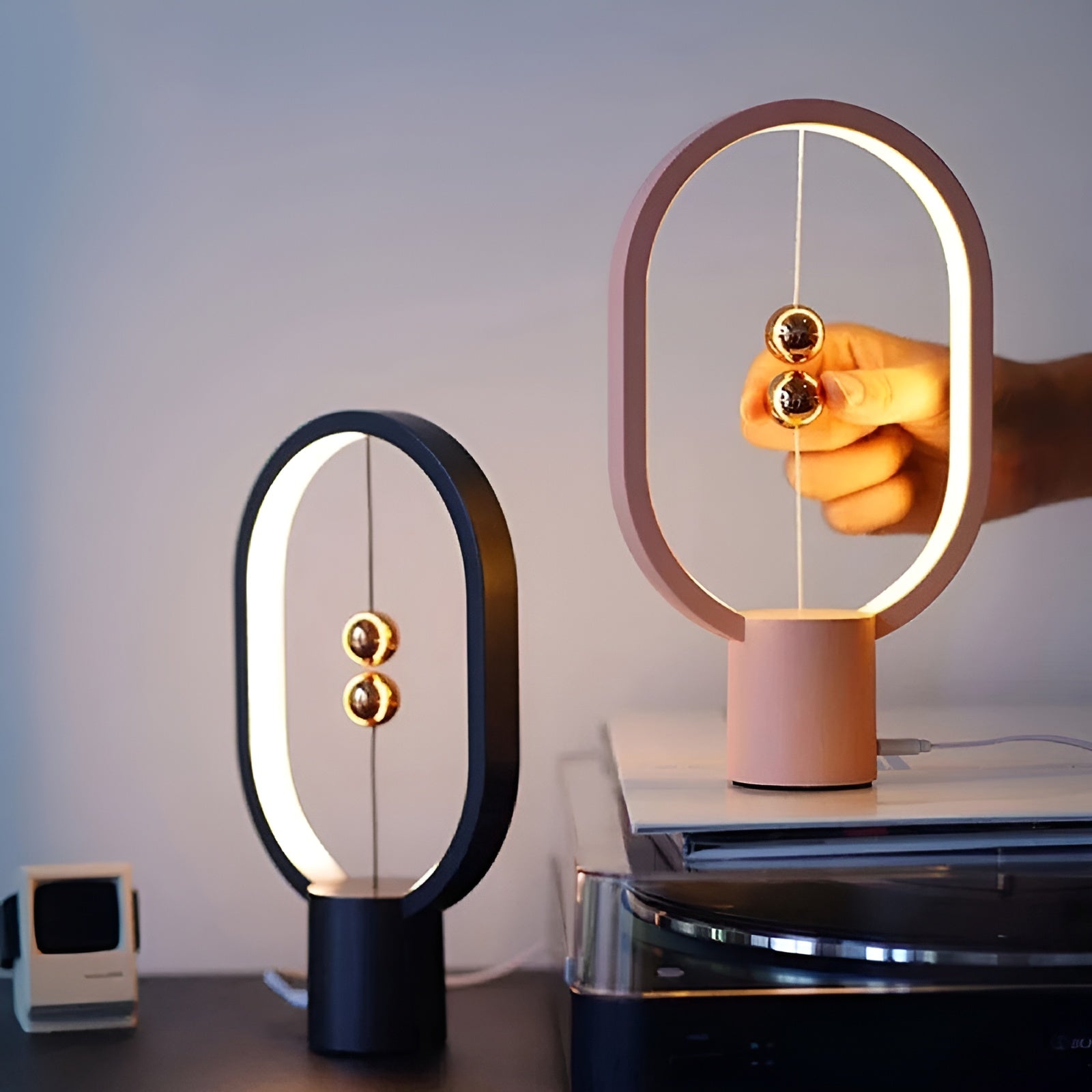 Elegant LED BalanceGlow Lamp – Finely Tuned Atmosphere & USB Charging