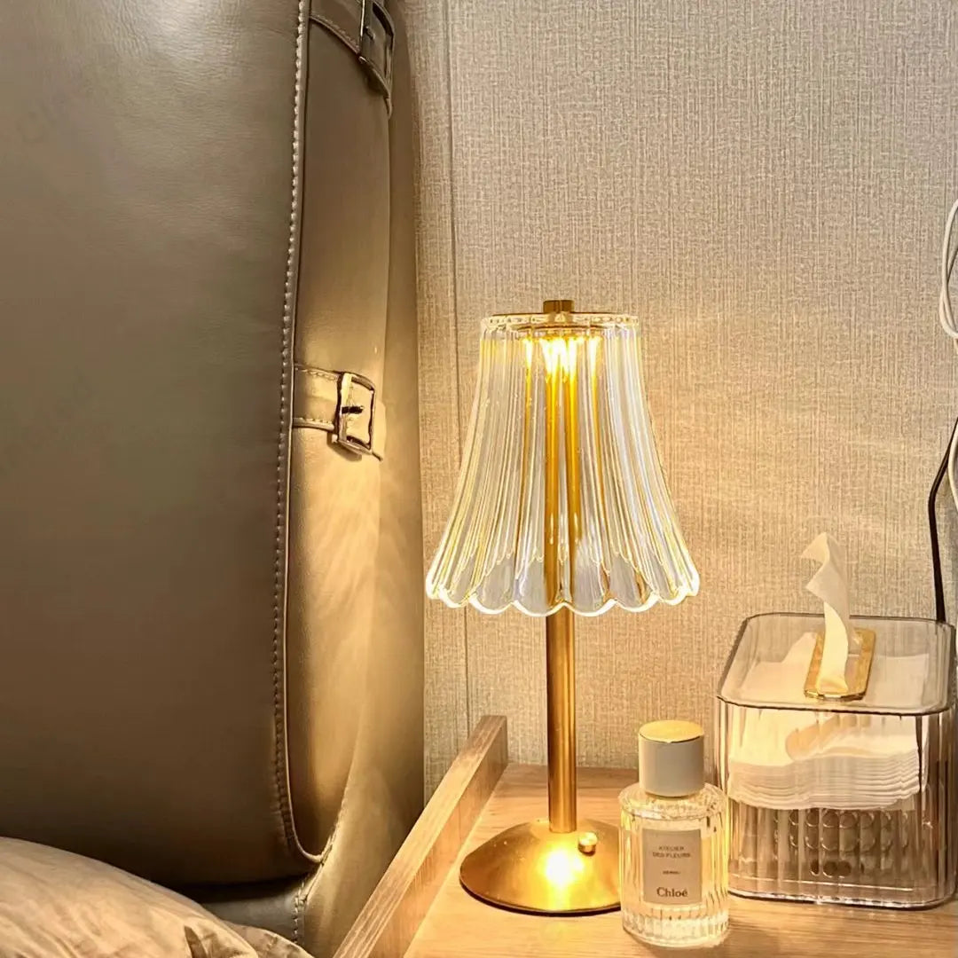 Cristalglow - Chic Trådlampa med Elegant Kristalldekoration
