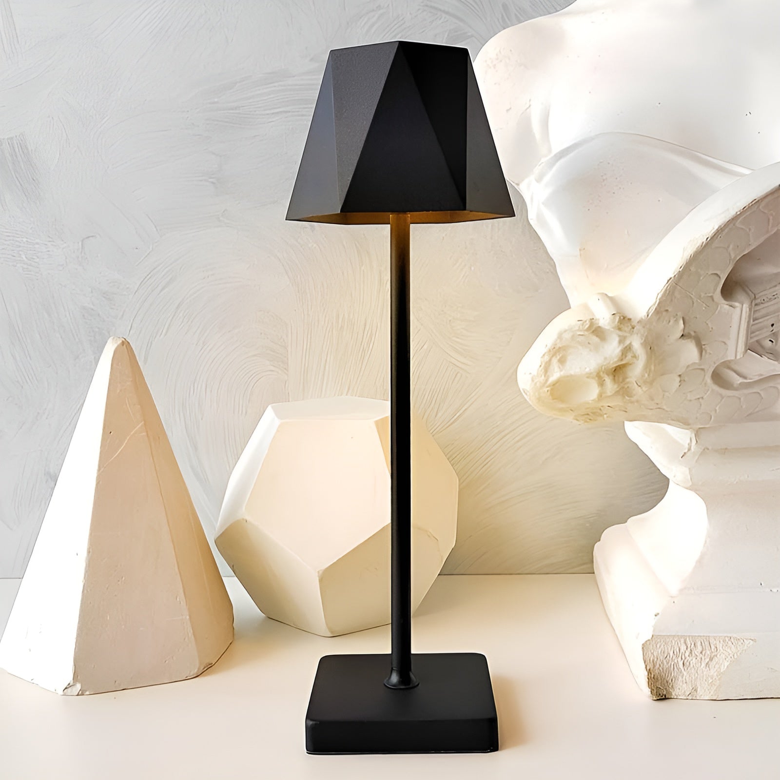 Elegant Retro LED Table Lamp - Wireless & Rechargeable