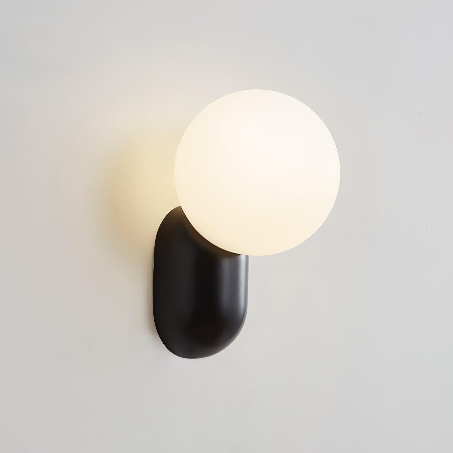 ChicGlow Resin Wall Lamp – Elegance and Energy Saving in One