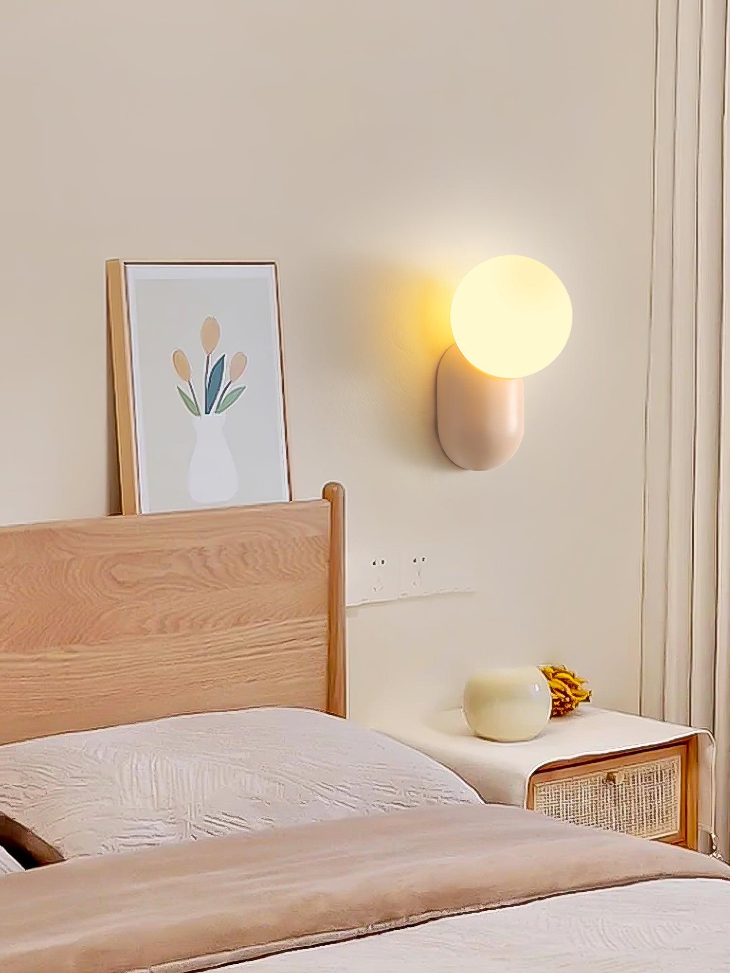 ChicGlow Resin Wall Lamp – Elegance and Energy Saving in One