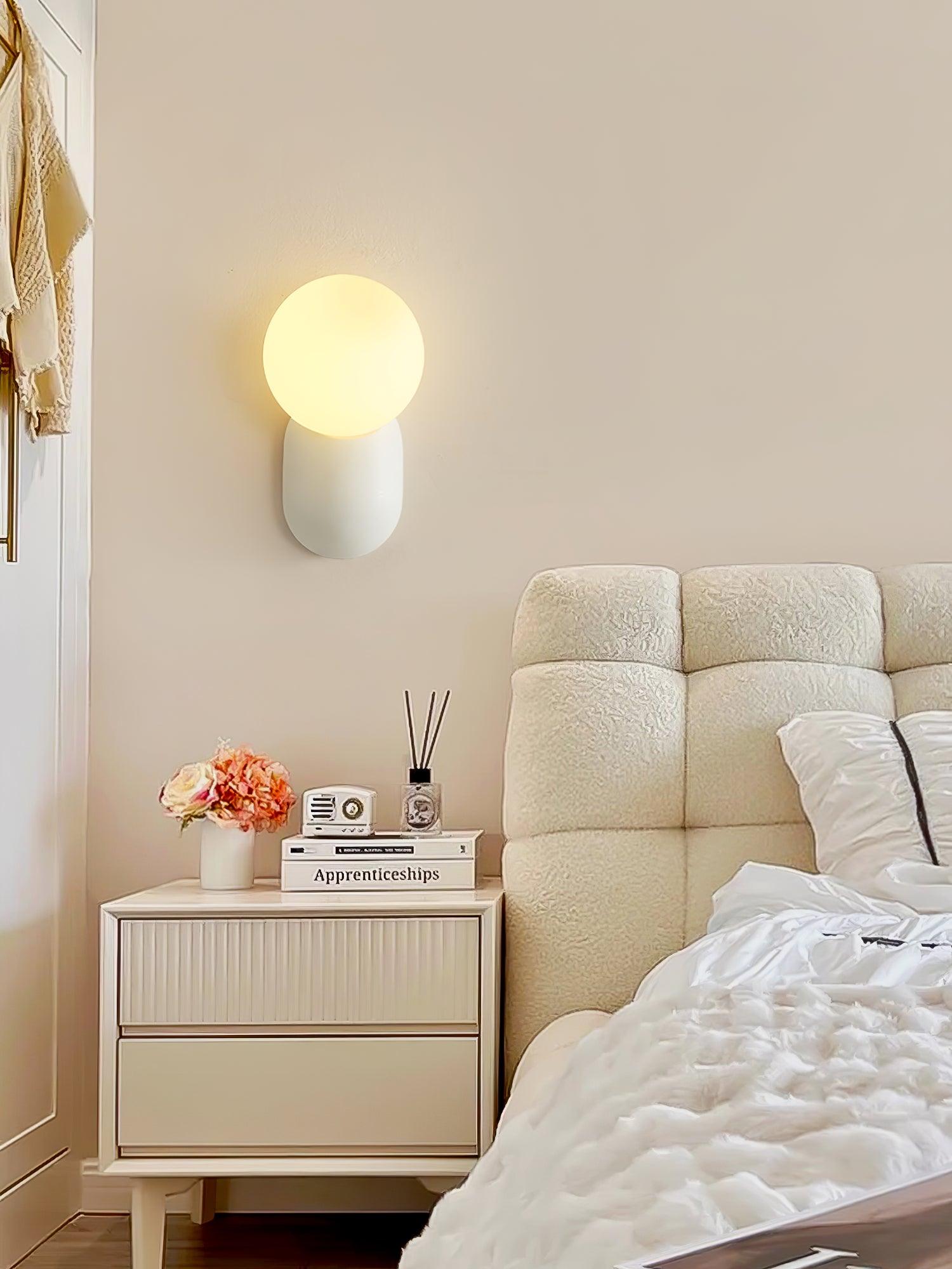 ChicGlow Resin Wall Lamp – Elegance and Energy Saving in One
