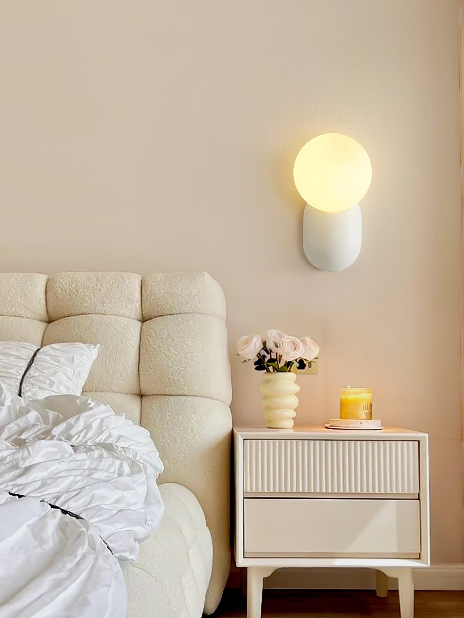 ChicGlow Resin Wall Lamp – Elegance and Energy Saving in One