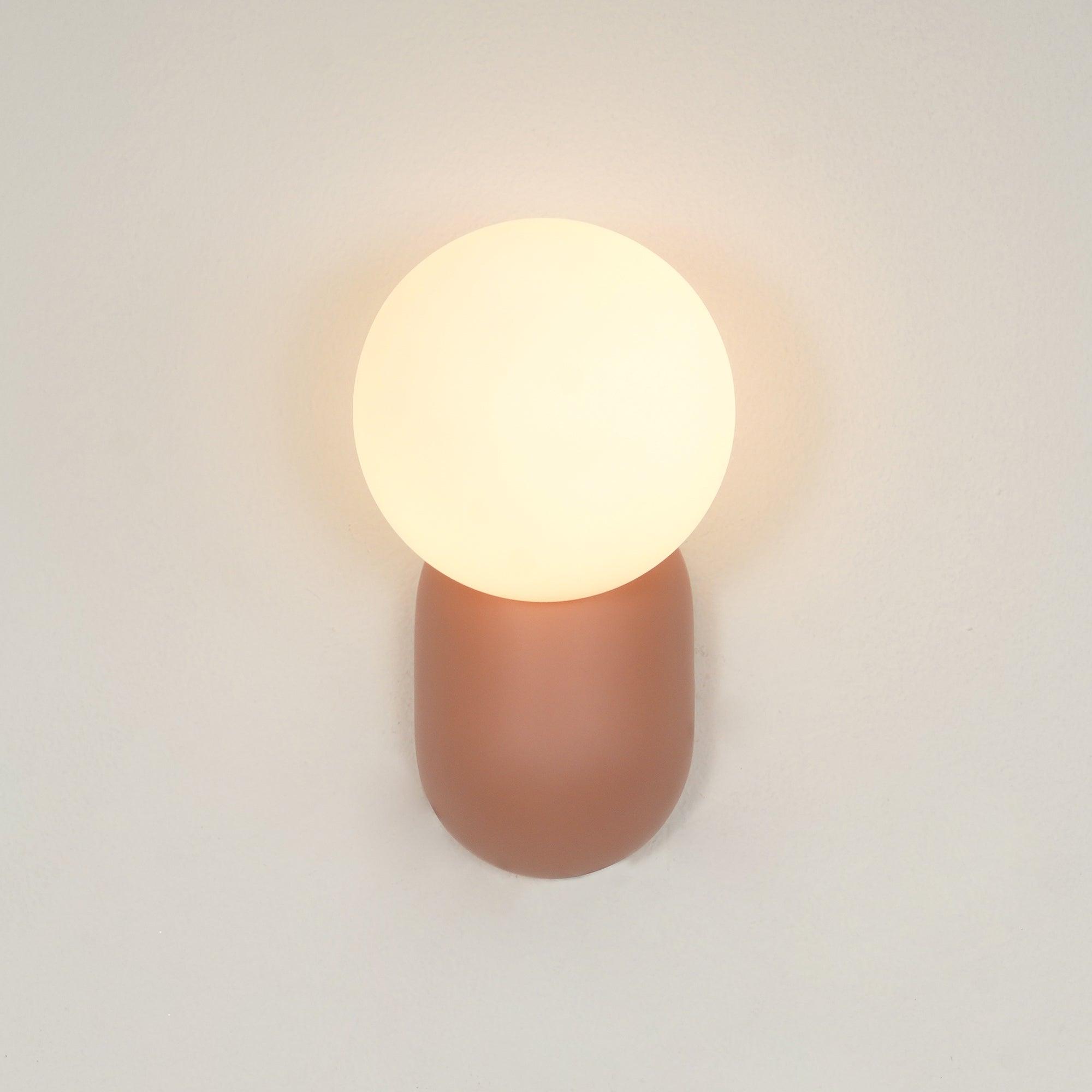 ChicGlow Resin Wall Lamp – Elegance and Energy Saving in One