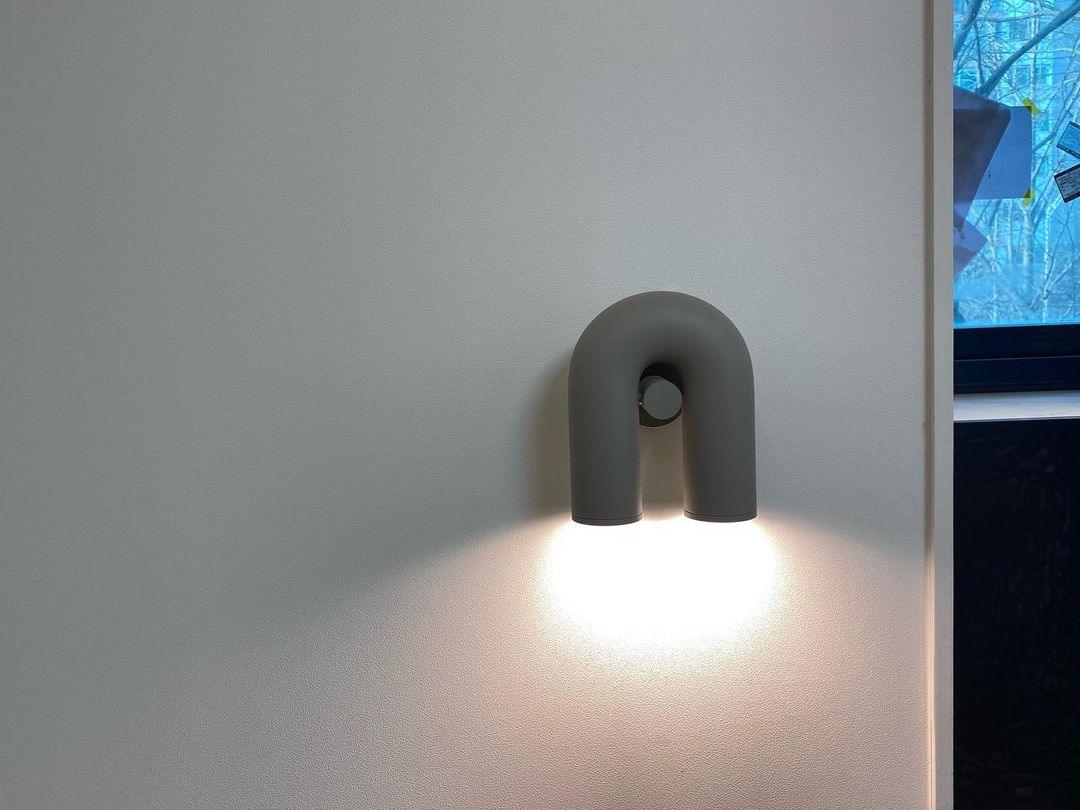 Circus Magic - Playful Lighting with U-Shaped Modules