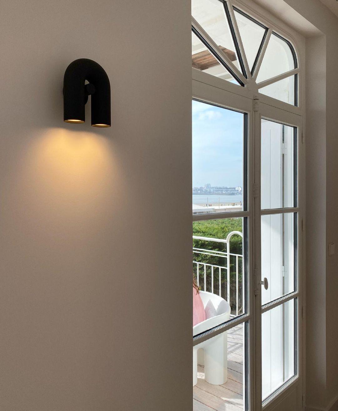 Circus Magic - Playful Lighting with U-Shaped Modules