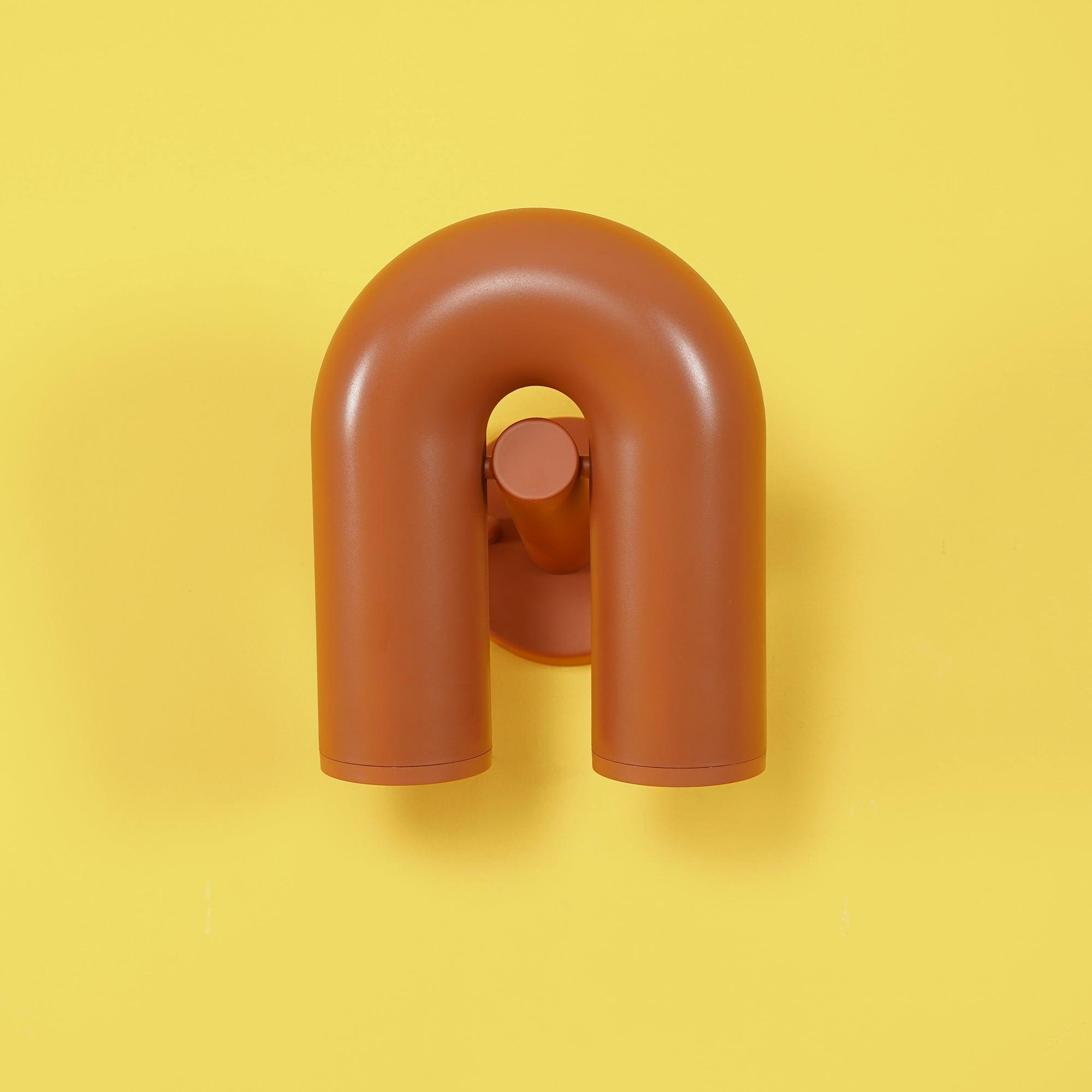 Circus Magic - Playful Lighting with U-Shaped Modules