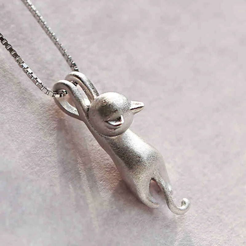 Enchanting Kitty Necklace in 925 Sterling Silver - Mia