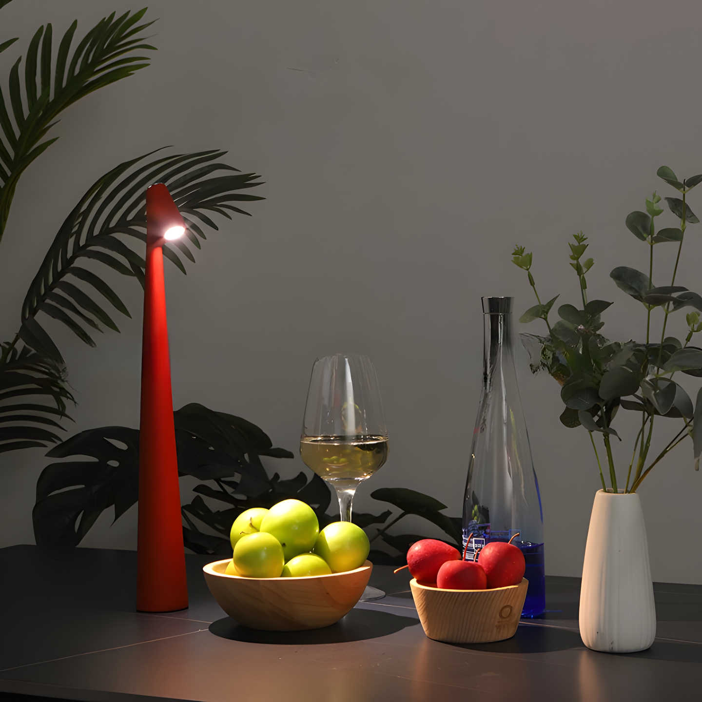 LunaSlim – Elegant Wireless Table Lamp with Adjustable Lighting