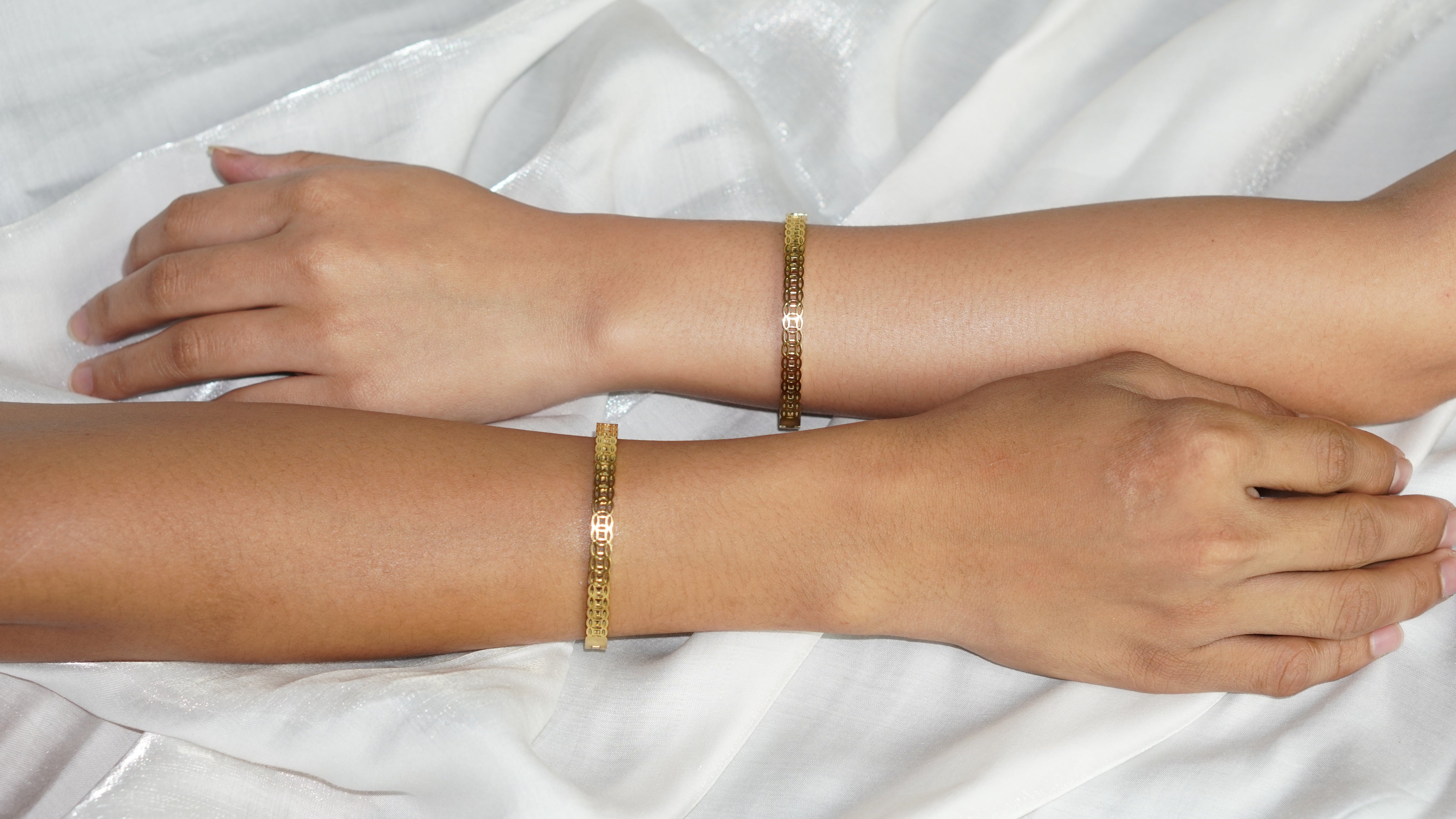 WealthMagnet Bracelet – Luxury Bracelet for Success