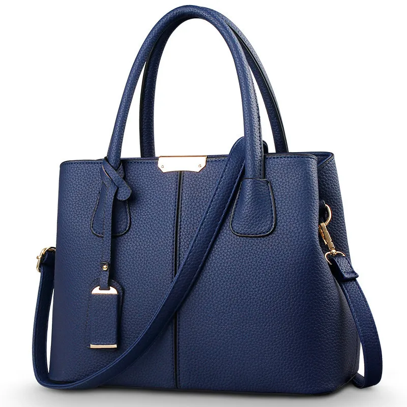 RominaBag – Elegant Crossbody Bag for All Occasions