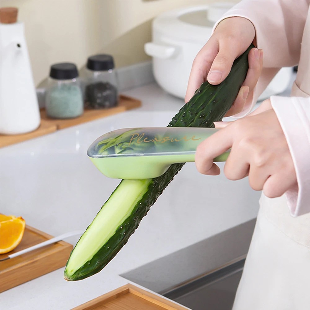 PeelMaster – Stainless Steel Vegetable Peeler with Container