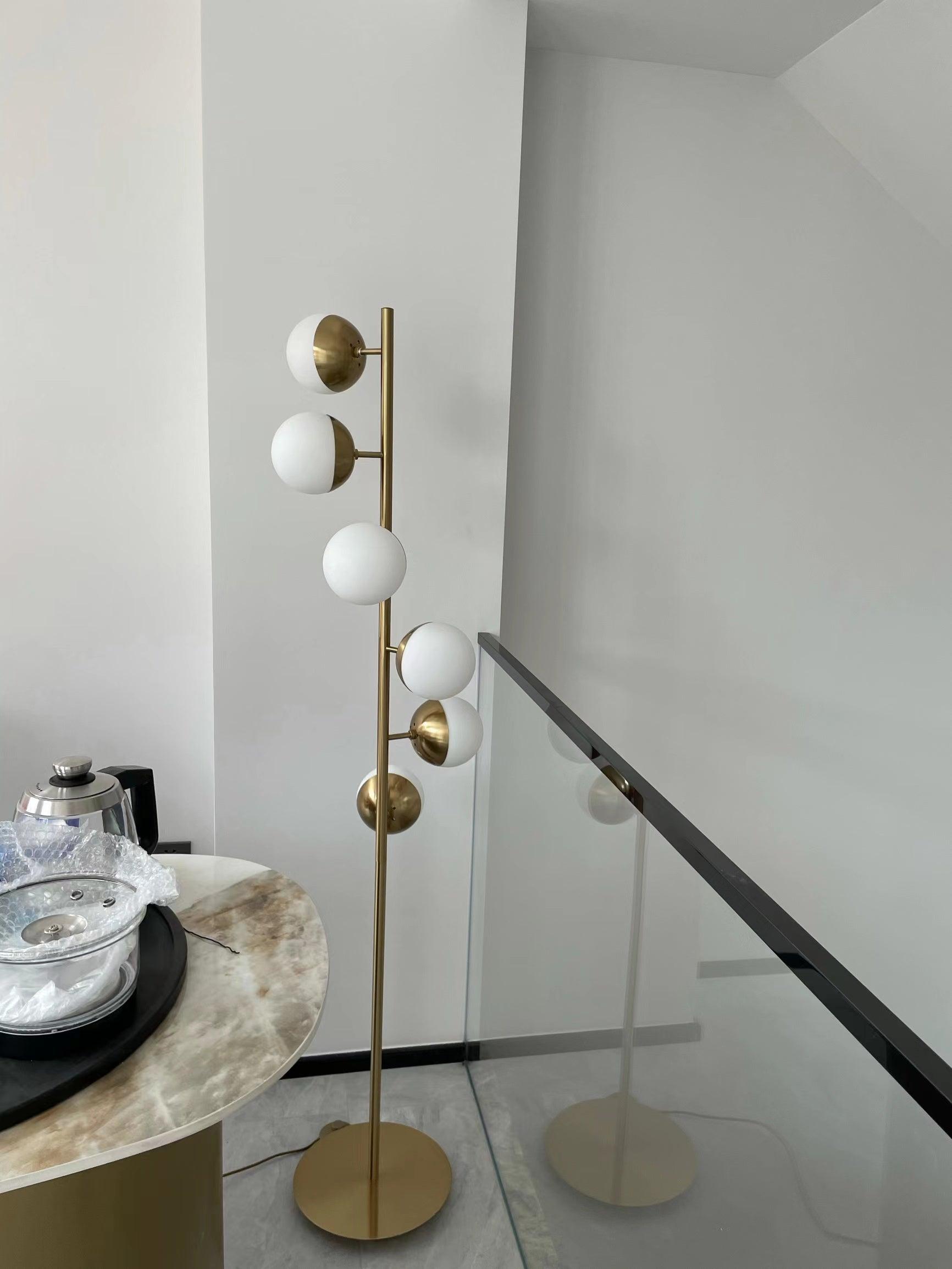 Doppler LED Floor Lamp - Retro Elegant LED Floor Lamp