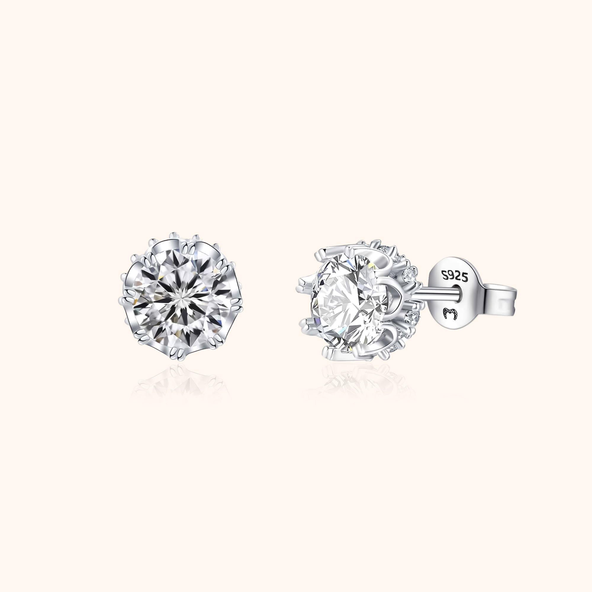 Elegant Elina Kroon Earrings - A Fine Accessory for Your Look