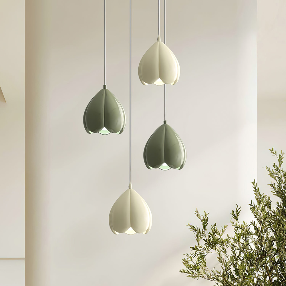 FlowerGlow Ceiling Lamp - Elegant Cream-Colored Ceiling Lamp for Warm, Atmospheric Interiors