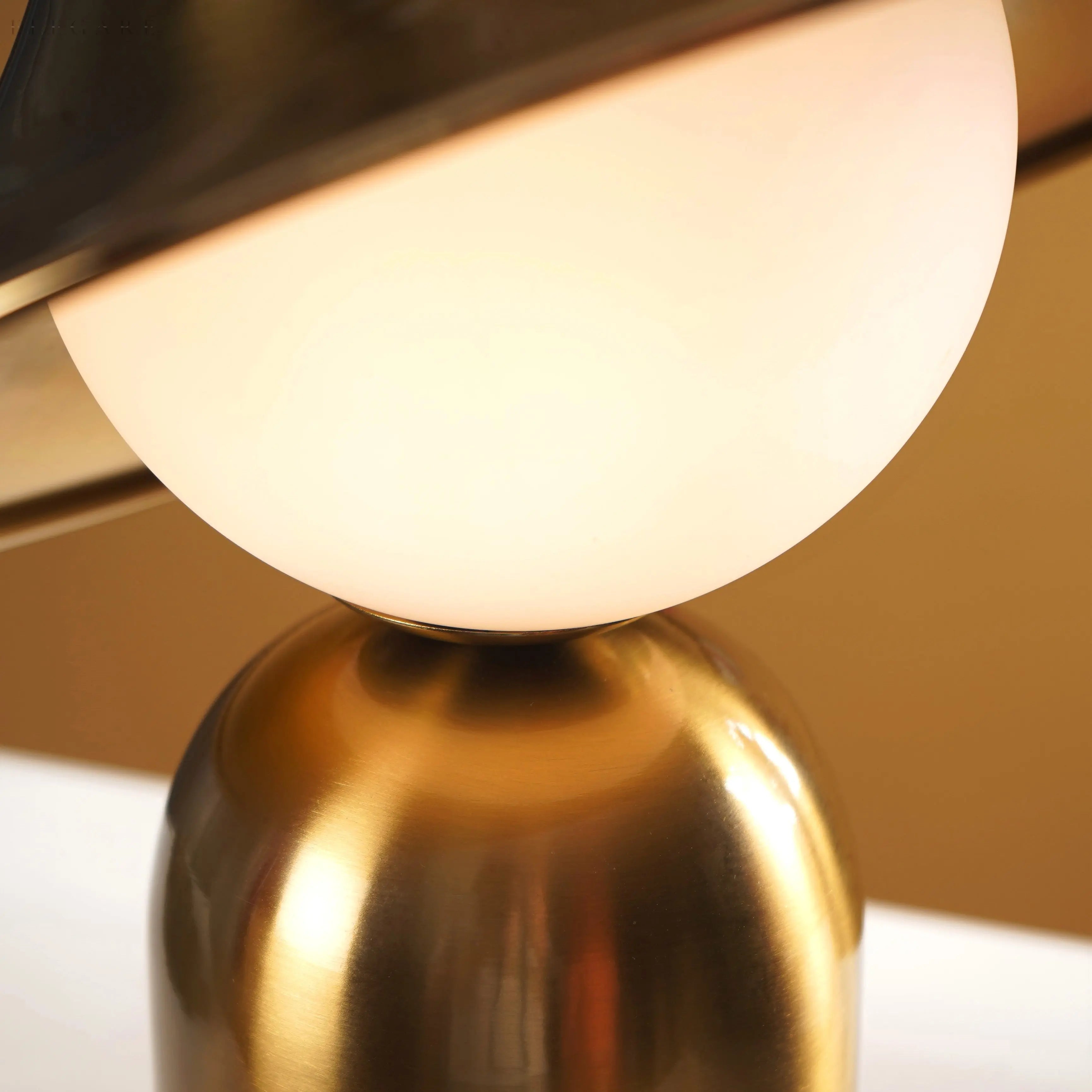Elegant Gold Table Lamp With LED - Scandinavian Design For Atmospheric Interiors