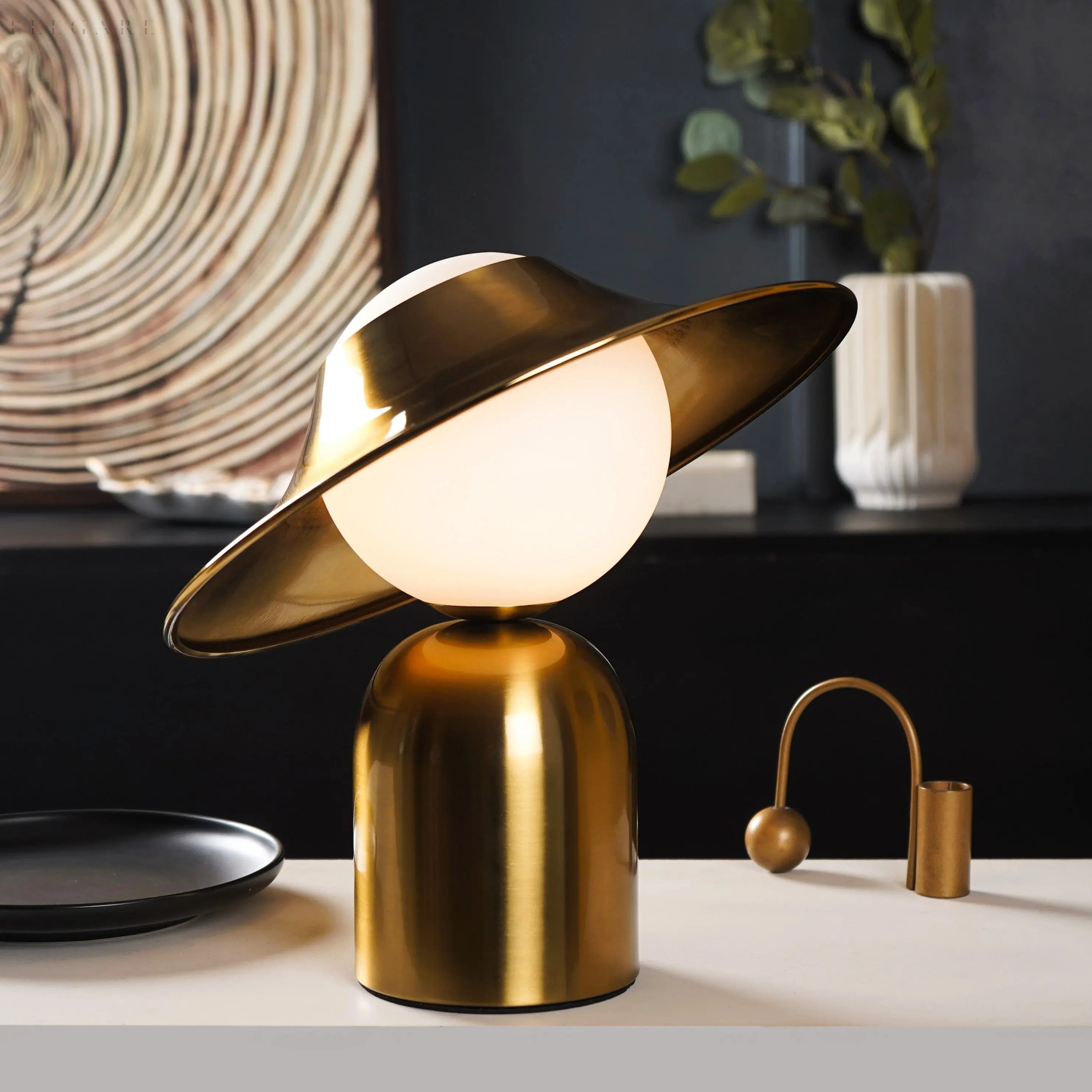 Elegant Gold Table Lamp With LED - Scandinavian Design For Atmospheric Interiors