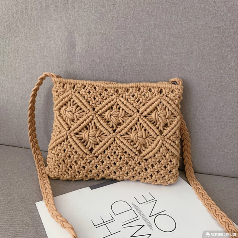 GwenBag – Elegant T woven shoulder bag for summer