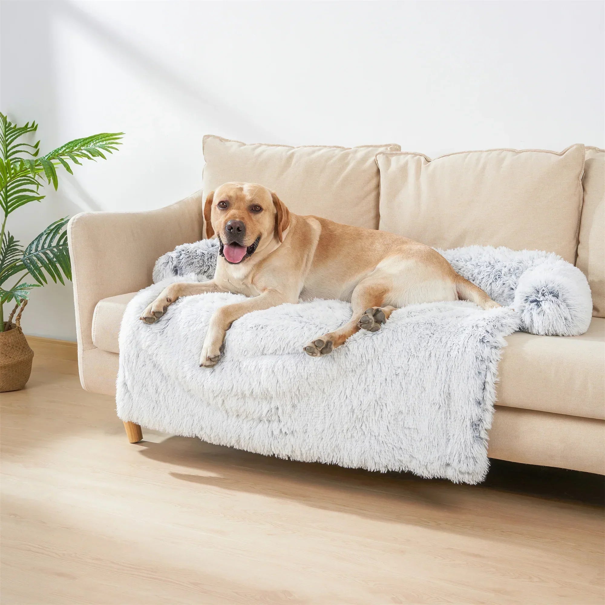 Quishy PetBed - Luxurious Washable Plush Blanket