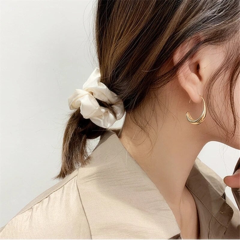 Elegant Luxe Celeste Earrings for a Touch of Glamour