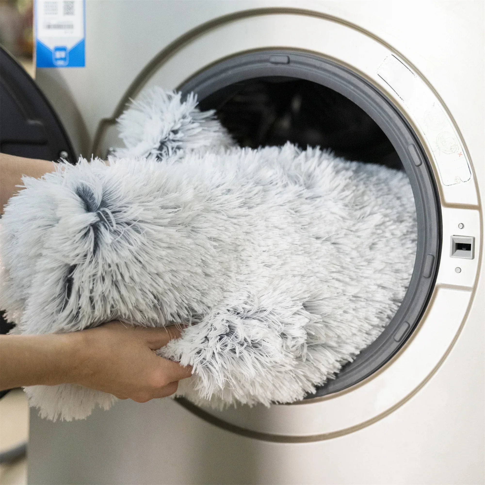 Quishy PetBed - Luxurious Washable Plush Blanket