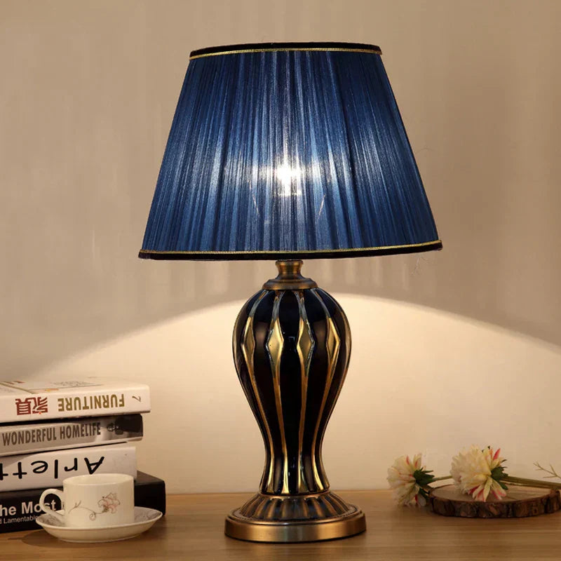 TimelessLuxe – Antique Ceramic Lamp for Elegant Interiors