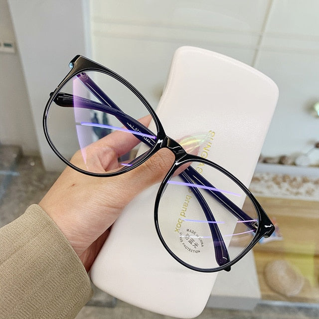 Yetti Glasses – Trendy Blue Light Filter Glasses for Protection