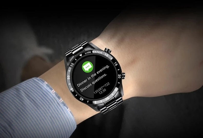 LuxeFit Watch – Stylish Multifunctional Smartwatch