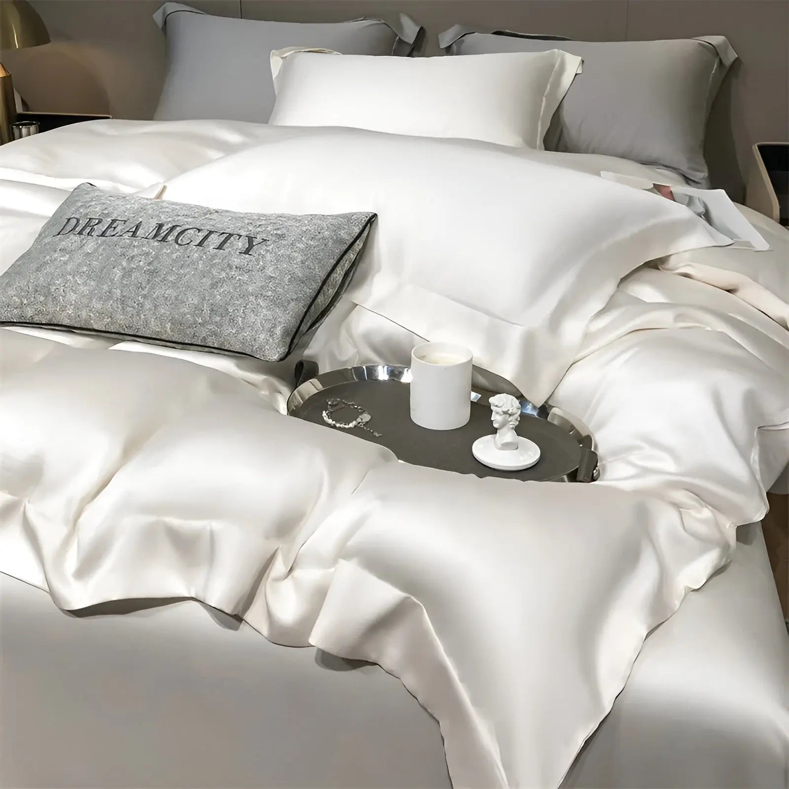 UltraCool bedding - Luxurious Bamboo Bedding: Silky Soft and Temperature Regulating