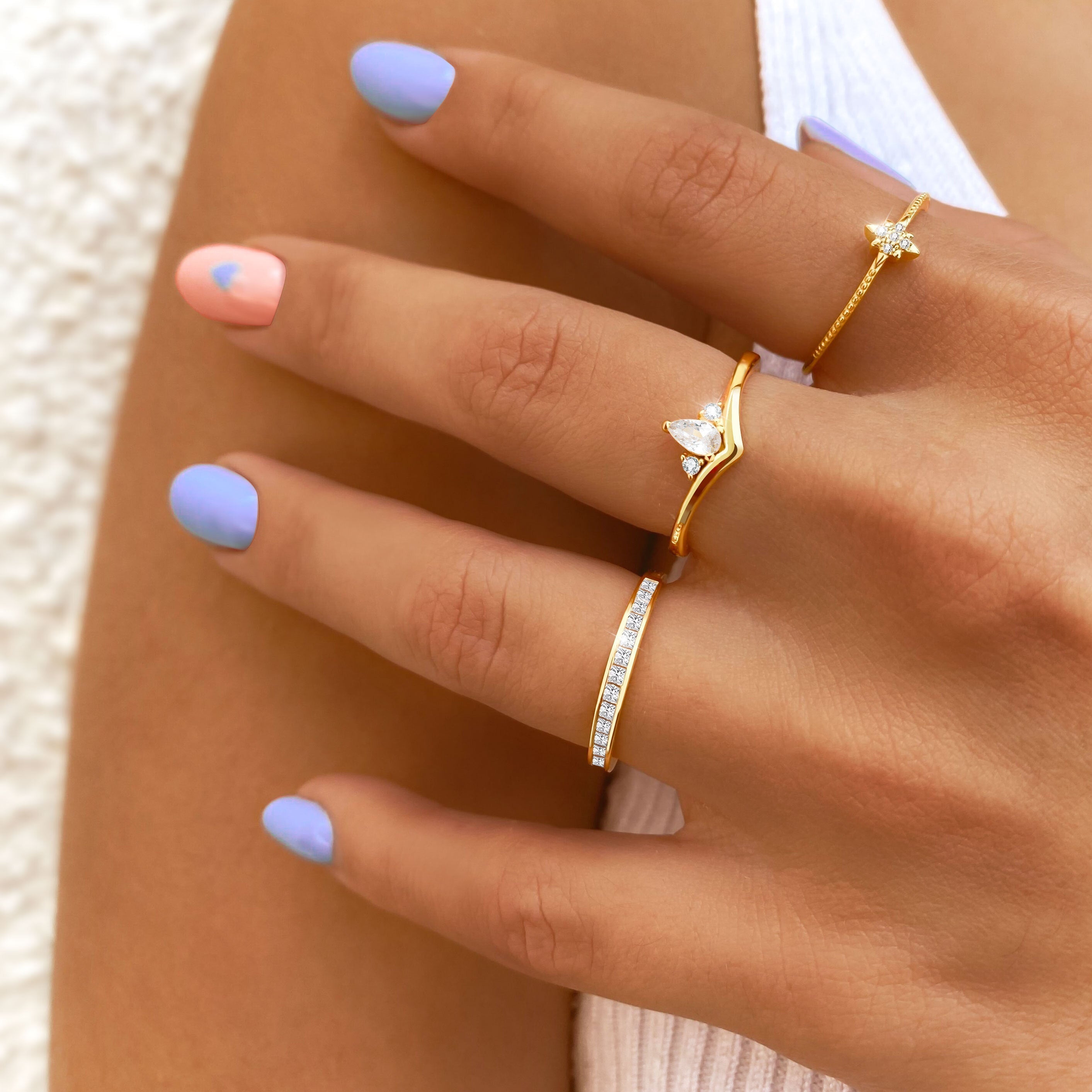 Elegant Amelia Zirconia Ring - A Timeless Addition