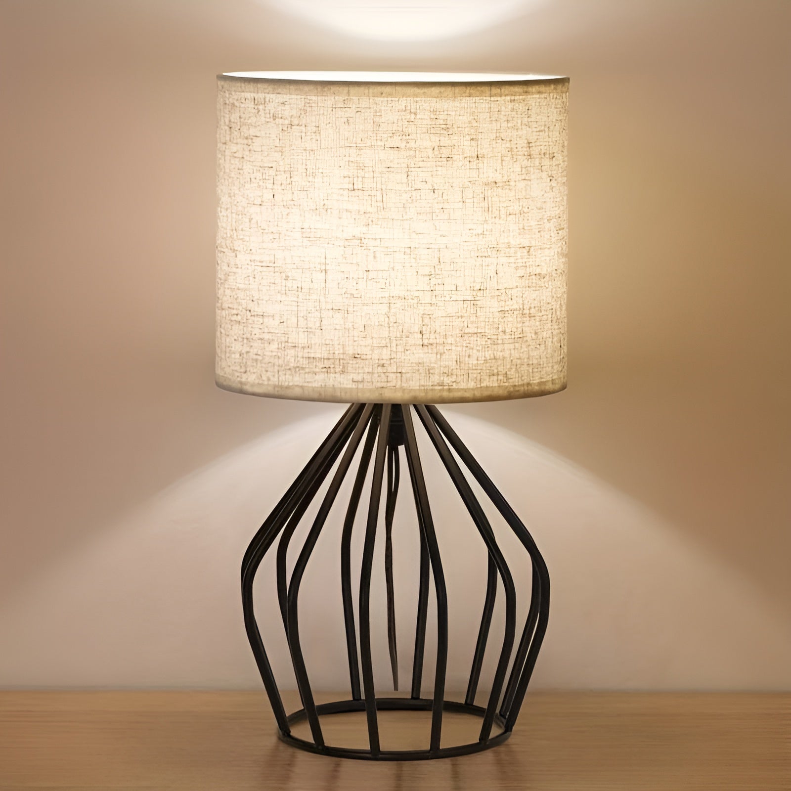 Elegant Desk Lamp with Linen Shade and Metal Base – Perfect Lighting