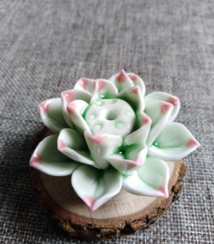 LotusBloom Incense Holder - Elegant Fragrance Accessory for the Home