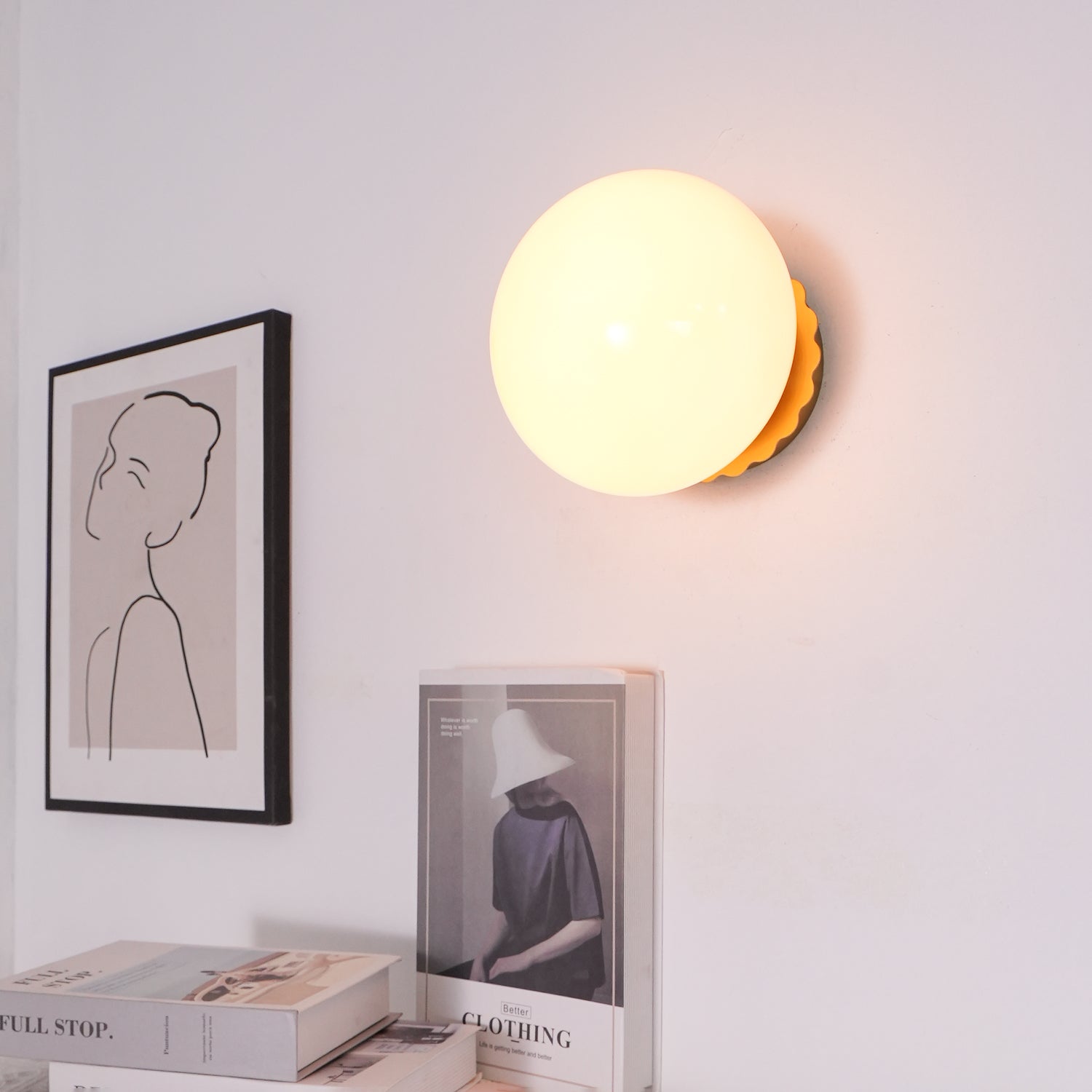 ChicGlow - Elegant Pink Glass Lamp for Stylish Homes