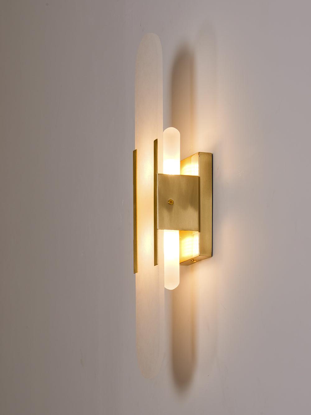 Elegant Melange - Handgjord Alabaster Vägglampa