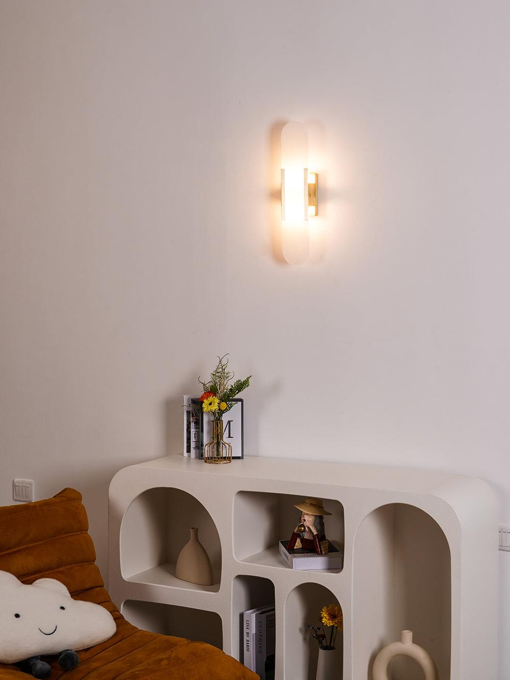 Elegant Melange - Handgjord Alabaster Vägglampa