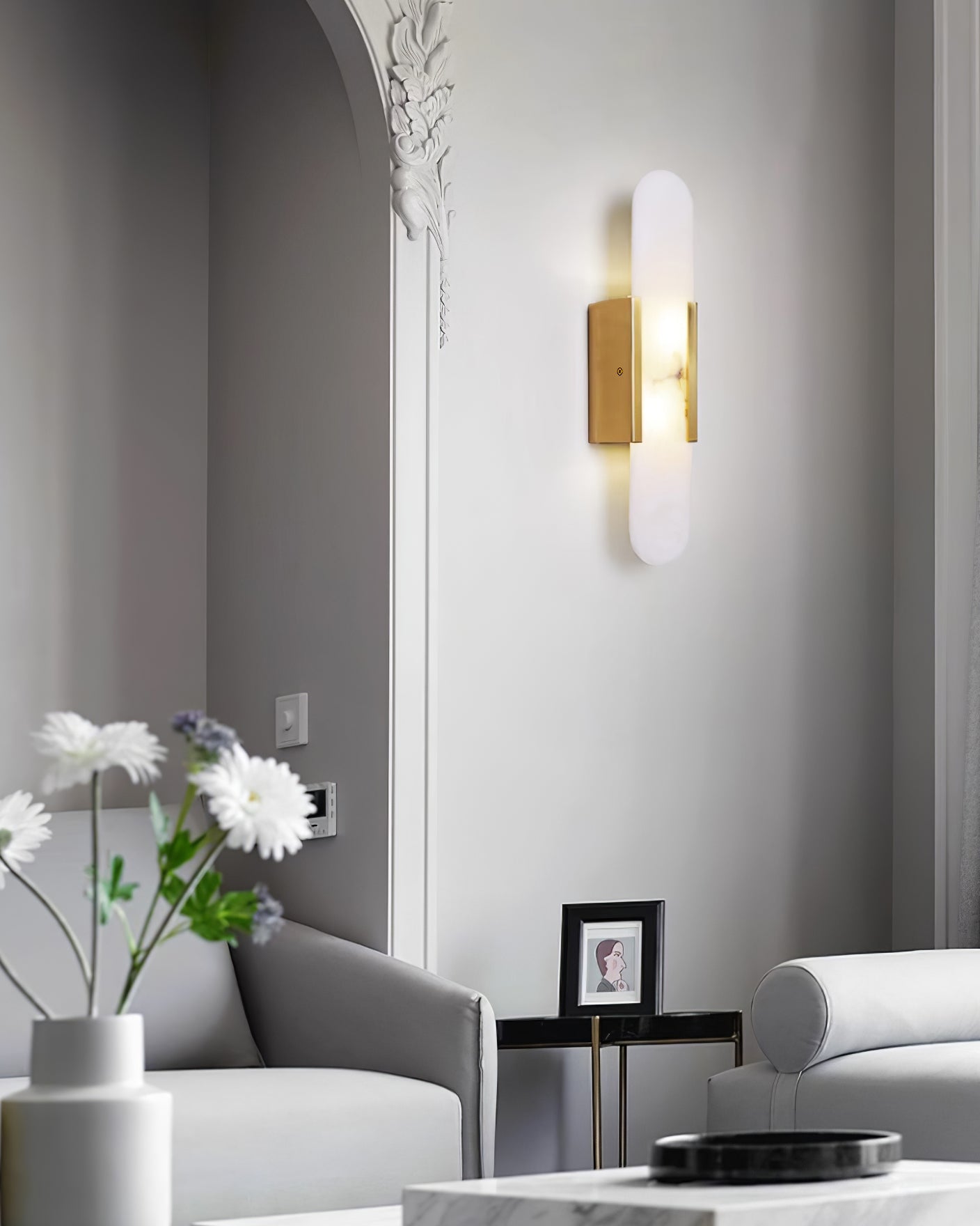 Elegant Melange - Handgjord Alabaster Vägglampa