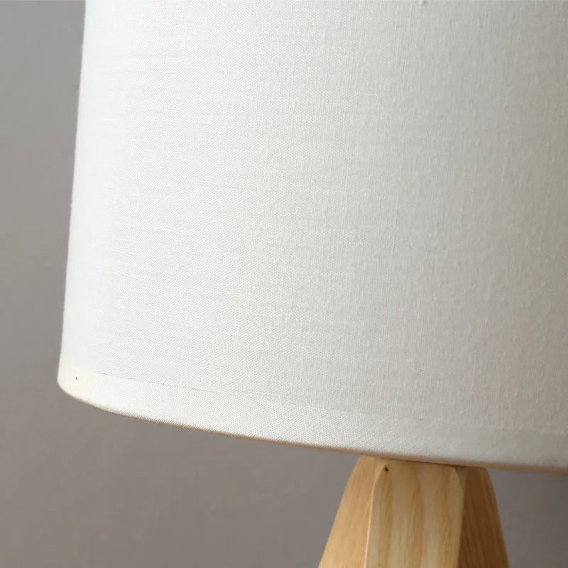 Wood Opaline - Modern bordslampa i trä med stativ