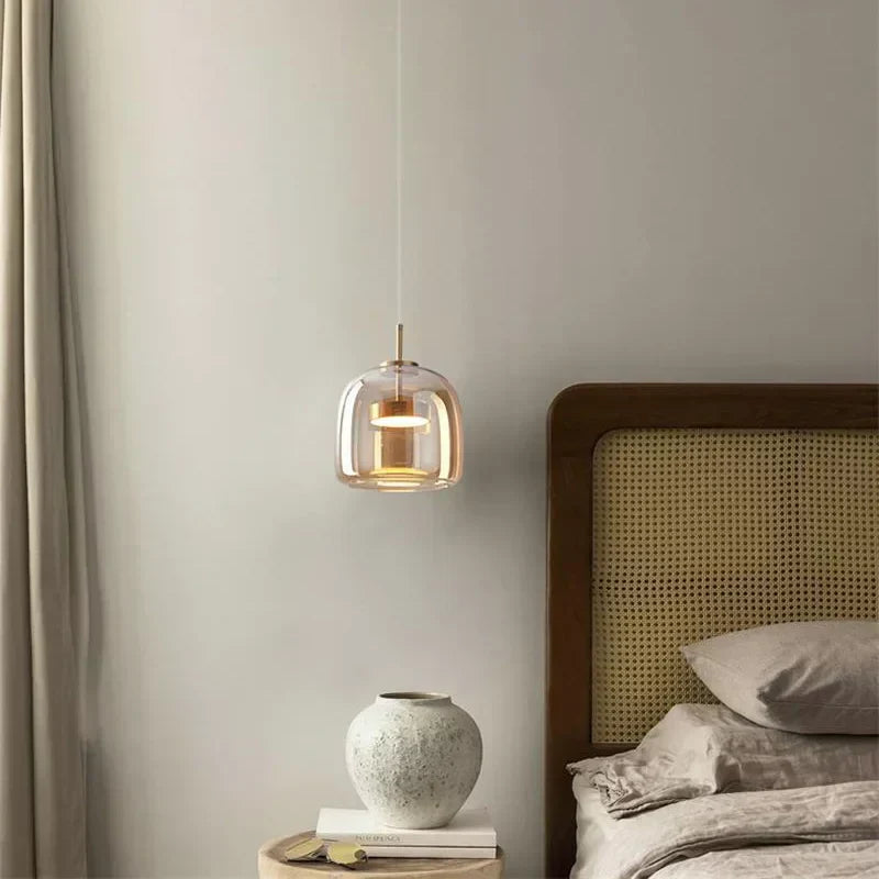 CrystalGlow Pendant - Elegant Hanging Lamp in Clear Glass